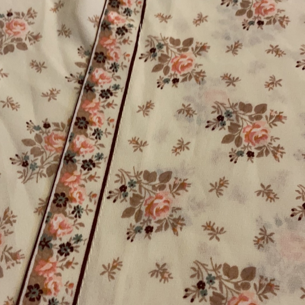 Max Edition Floral Wrap Top 3/4 Flutter Sleeve - image 7